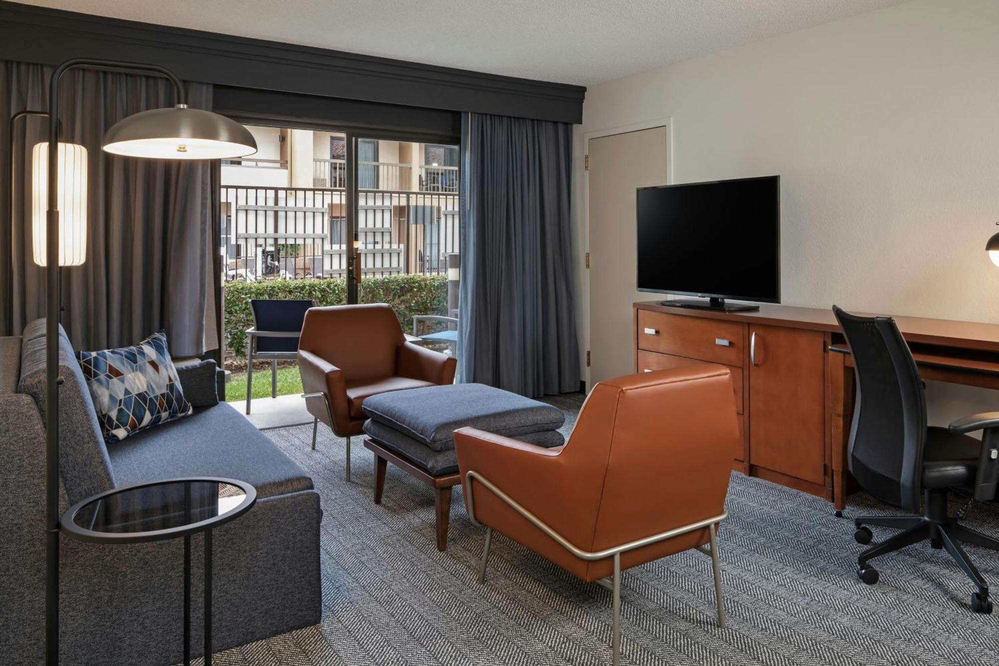 מלון Courtyard Anaheim בואנה פארק מראה חיצוני תמונה