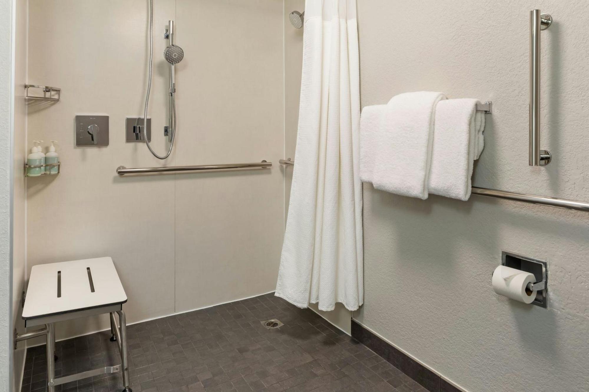 מלון Courtyard Anaheim בואנה פארק מראה חיצוני תמונה