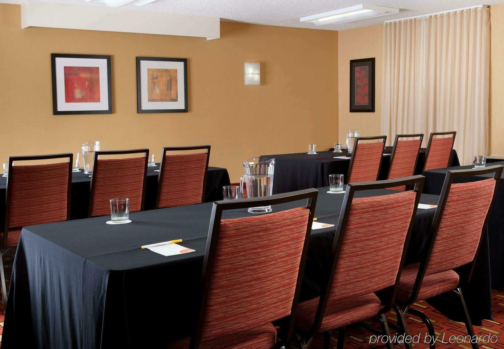 מלון Courtyard Anaheim בואנה פארק מראה חיצוני תמונה